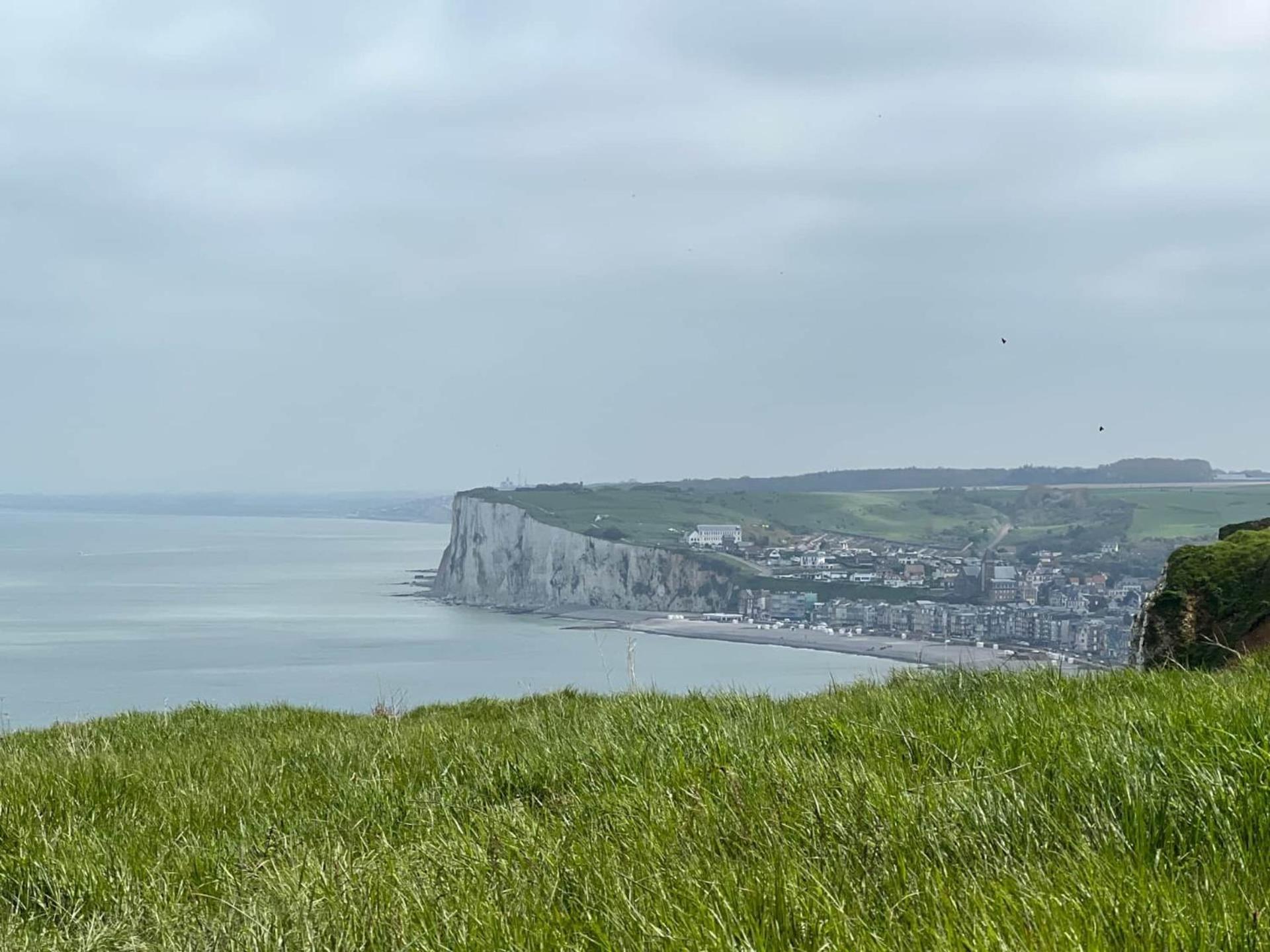 Caprices De Mer Appartement Avec Grand Balcon Et Vue A 300 M Plage, Apercu Mer, Lit Queen Size, Mers Les Bains Le Treport , Petit Dejeuner En Option, 2 Velos Fournis Екстериор снимка